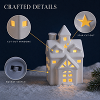 Porte-bougie en porcelaine blanche en forme de maison de Noël, lanterne LED, lampe de nuit en céramique faite à la main, décoration d'intérieur, cadeau de fête, OEM ODM, logo personnalisé