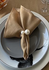 Accessoires de vaisselle élégants pour la maison, les hôtels et les mariages, porte-serviettes en métal doré brillant, design attrayant - Product Image 3
