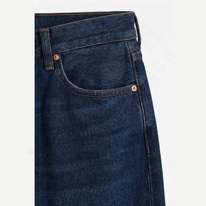 กางเกงยีนส์ผู้ชายพิมพ์ลายโลโก้คุณภาพสูง สไตล์วินเทจ ทรงหลวม สีน้ำเงินฟอก ขายส่งจำนวนมาก รับผลิตแบบ OEM - Product Image 4