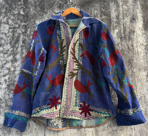 เสื้อแจ็คเก็ตคันธาซูซานีวินเทจแท้ – เสื้อแจ็คเก็ตผ้าฝ้ายเย็บมือพร้อมลายปักดอกไม้สีสันสดใส - Product Image 4