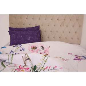Juego de Edredón King Size Botanical Bliss, Estampados Botánicos Elegantes y Textiles Suaves para un Sueño Reparador - Product Image 1