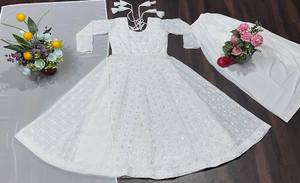 Ensemble de kurta longue Anarkali brodée Chikankari blanche pour femmes, avec dupatta, tissu en georgette de qualité supérieure, respirant, élégant, pour occasions festives - Product Image 4