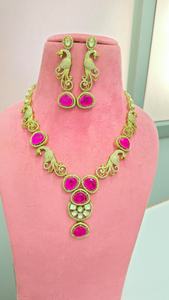 Ensemble de collier de qualité supérieure, design paon, belles boucles d'oreilles, bijoux minimalistes, parfaits pour les fonctions de mariage, les tenues de soirée - Product Image 2