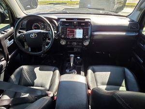 Toyota 4Runner TRD Off-Road Premium 4WD d'occasion 2022 - Product Image 5