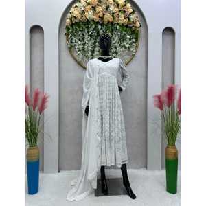 Buscando este mismo color hermoso vestido de diseñador de color blanco paz Anarkali Kurta conjunto con dupatta - Product Image 1