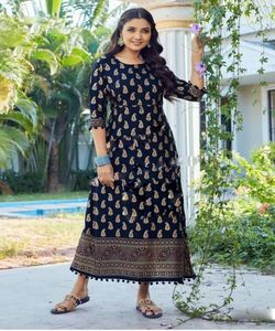 Fantaisie manches régulières nouveauté dernier concepteur Bollywood Style Pack cou Kurti Re couleur pour femme indienne en vêtements ethniques vêtement - Product Image 6