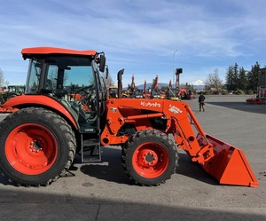 2019 pour tracteur agricole Kubota M7060HDC12 4x4 avec confort de qualité supérieure, fonctionnement en douceur et puissance fiable-moteur et noyau de pompe - Product Image 2