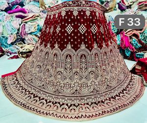 ชุด lehenga ผ้ากำมะหยี่ปักลายสำหรับฤดูร้อนเสื้อนอกเย็บแบบกึ่งผ้าสองชั้นผ้านิ่ม B2B dupatta สำหรับปาร์ตี้ฤดูร้อน - Product Image 5