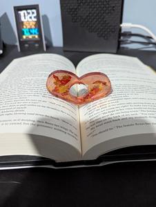 Support de page de livre en résine, poignée pour les doigts, accessoire de lecture durable et confortable, parfait pour les livres, les documents d'étude, les journaux et les romans - Product Image 2