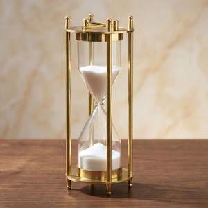 Sablier minimaliste en métal argenté, horloge à sable moderne, accessoire décoratif élégant pour le bureau à domicile - Product Image 3