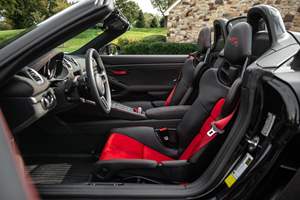 2025 718 Spyder RS 493 hp, Motor de 4.0 Litros y 6 Cilindros en Línea, Paquete Weissach, Equipamiento de Alta Gama - Product Image 6