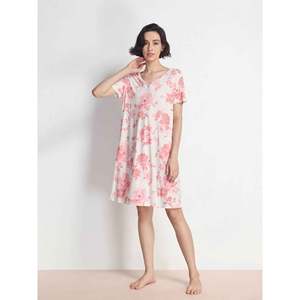 Robe de détente pour femmes de qualité supérieure, col en V, tissu en bambou, robe de nuit douce personnalisée, pyjamas en coton pour femmes, fabricant - Product Image 1