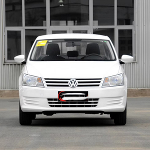 Selección exclusiva V-olksw-wag-en Santana Edition 1.6L PreOwnedSedan con cámara LED Tela Interior y Manual multifunción - Product Image 1