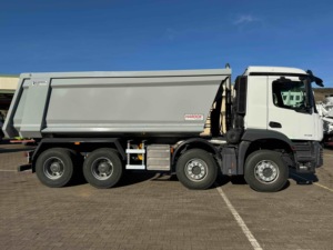 รถบรรทุกหนักเมอร์เซเดส AROCS 4145k 8x6 ยูโร 5 ดีเซล เกียร์อัตโนมัติ พวงมาลัยซ้าย 30-40 ตัน กล้องมองหลัง 360 องศา ปี 2012 - Product Image 2