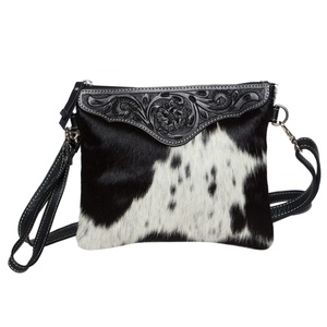 Sac en cuir de vachette de qualité supérieure sac à bandoulière bohème occidental sac fourre-tout en cuir de vachette fabricant prêt à être en stock - Product Image 1