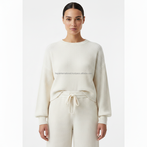 Conjunto de Suéter Cómodo, Casual y Transpirable de Felpa de Poliéster/Algodón para Mujer con Detalle de Botones Bordados, 180g - Product Image 1