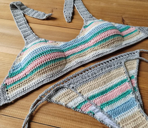 Jeunes femmes nouveau design xxxx sexy fille bikini fait à la main Crochet Bikini ensemble rayure haut court femmes maillots de bain - Product Image 2