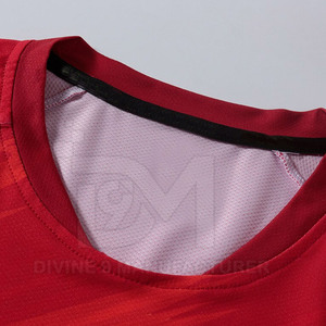 เสื้อฟุตบอลสำหรับผู้ชายเสื้อทีมฟุตบอลพิมพ์ลายยูนิฟอร์มเสื้อฟุตบอลโลโก้ออกแบบได้ตามต้องการ2025 - Product Image 3