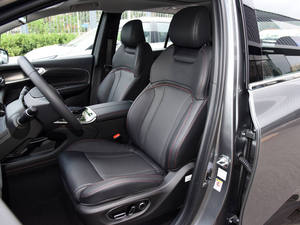 Auto Eléctrico Usado de Alta Velocidad MNV 2025 con Autonomía de 201-300 km, Motor de 120 kW y Batería de 50-70 kWh - Product Image 6
