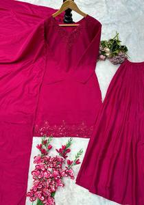 NOUVEAU SALWAR KAMEEZ DE CÉRÉMONIE ET DE SOIRÉE DE LA MARQUE RADHE EXPORTS, AVEC DUPATTA, BRODERIE, STYLE MODERNE, TISSU CRÊPE FRANÇAIS LUXUEUX, SÉCHAGE RAPIDE, MICRO - Product Image 6