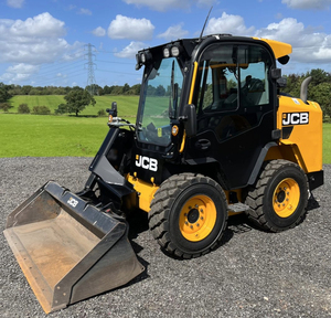 Chargeuse compacte d'occasion JCB 300 4x4, prête pour la construction, machines compactes à vendre maintenant, Allemagne - Product Image 1