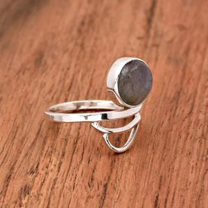 Bague Labradorite Naturelle en Argent Sterling 925 Pierre Ronde Fait à la Main Bague Dainty Bijoux de Naissance Bohème - Product Image 2