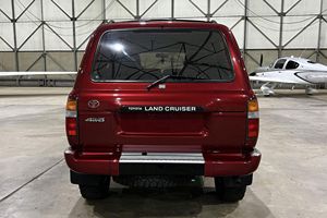 รถยนต์แลนด์ครุยเซอร์ ปี 1993 ขับเคลื่อน 4 ล้อ SUV พวงมาลัยซ้าย เครื่องยนต์ดีเซล เกียร์ธรรมดา รถมือสองจากตลาดญี่ปุ่น คุณภาพส่งออก เชื่อถือได้ สำหรับขับขี่ออฟโรด V - Product Image 4