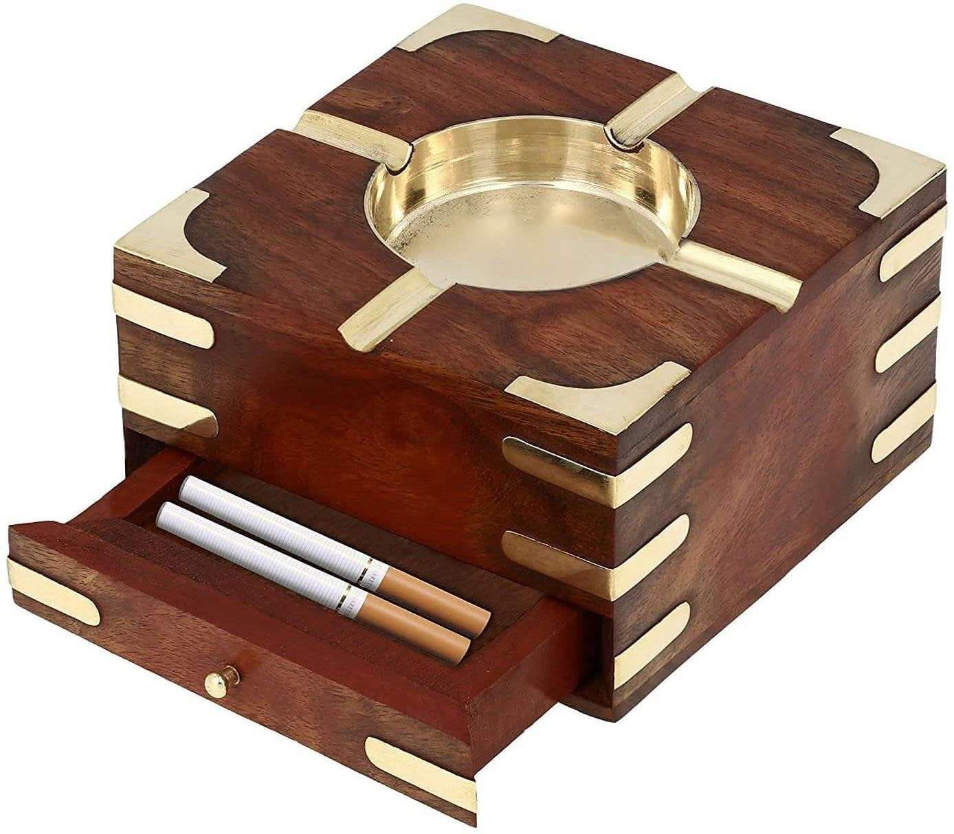 สีน้ำตาล