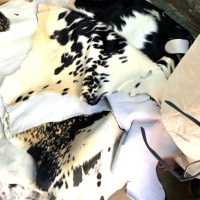 Cuir de peau de vache à grain riche fabriqué en usine OEM 1mm-2mm 100 pièces AL-447 solides Multi très bienvenu QA fabricants de gaine PK