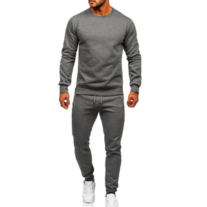 Vêtements décontractés pour hommes, ensembles de survêtements de jogging, logo personnalisé, taille personnalisée, survêtement ajusté en tissu de haute qualité à bas prix - Product Image 1