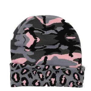 Gorro de gorro de diseño personalizado de alta calidad más vendido, tela común de bajo precio con hebilla de Metal, gorro de diseño superior al por mayor - Product Image 1