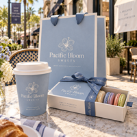 Ensemble d'emballages de boulangerie de luxe personnalisés AT PACK avec sac en papier, gobelet à café et boîte cadeau pour macarons pour les cafés et les pâtisseries