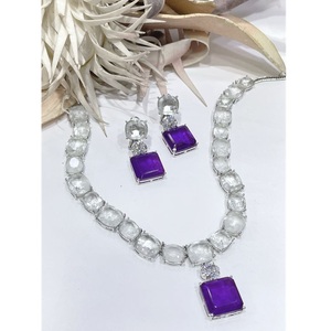 Ensemble de collier et de boucles d'oreilles en laiton et zircon de luxe pour femmes et filles, bijoux pour mariage et fête - Product Image 1