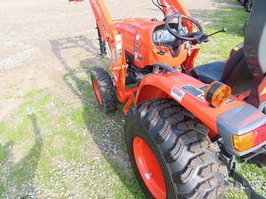 Tractor Kubota Serie L02 L3902 |   Tractor Agrícola Diésel de 39 HP con Tracción en las 4 Ruedas para Agricultura - Product Image 4