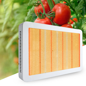 Projecteur LED carré IP65 50W-500W, lampe intelligente pour la croissance des plantes avec panneau LED rouge, blanc, UV et IR pour éclairage supplémentaire en serre - Product Image 4