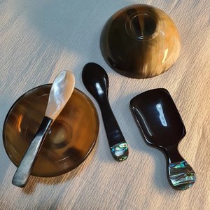 ถาดรองจานวัวสำหรับเลี้ยงเลี้ยงในยุคกลางทำด้วยมือดีไซน์ทันสมัยขนาดกลางทำมือพร้อมถ้วยทรงแตรใหม่สไตล์สแกนดิเนเวียนนอร์สจากอินเดีย - Product Image 4