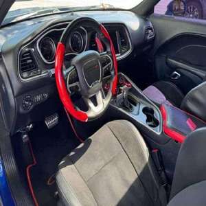 Challenger R/T SC-AT Pack 2024 IMPECABLE, Volante a la Derecha, Emisión EURO IV, 1-25000 Millas, 250-300 CV, Neumáticos R17, Listo para Enviar - Product Image 3