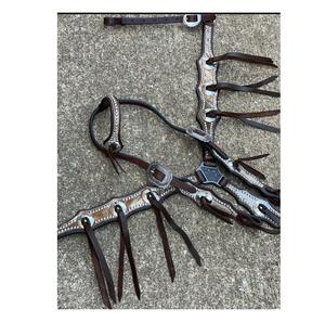 Juego de tachuelas de cuero rústico occidental con acabado antiguo, brida fuerte y collar de pecho para caballos de Rancho y senderos de la India - Product Image 1