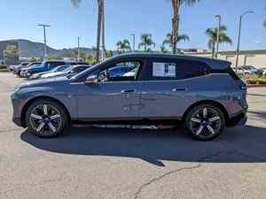 NOUVEAU VÉHICULE D'OCCASION 2024 - BMW iX xDrive50 SUV - Product Image 3