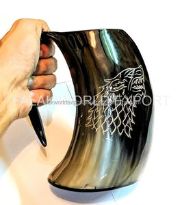 Taza de cuerno de vaca hecha a mano con asa taza de cuerno de búfalo pulido para hombres taza nórdica auténtica para decoración de fiesta en casa - Product Image 1