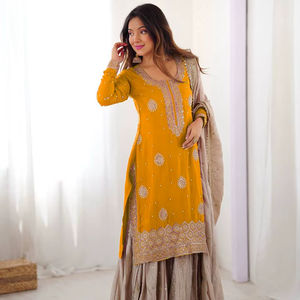 Vêtements festifs tendance, prêt-à-porter, salwar kameez, haut en soie chinon avec sharara brodé, costume entièrement cousu, qualité d'exportation - Product Image 1
