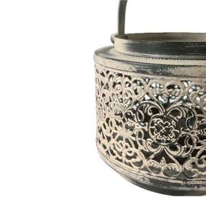 Farol de Vela Votiva Marroquí de Metal con Diseño Antiguo, en Oferta, para Decoración del Hogar y Jardín - Product Image 6