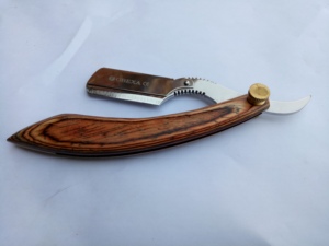 Rasoir droit professionnel de haute qualité avec manche en bois-Outil de rasage de barbier - Product Image 3
