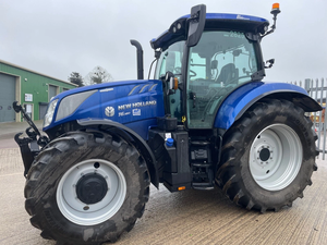 Fast Delivery available on New Hollandds T6.180 Blue Tractor Buy now and get Premium Quality <b>machinery</b> designed to increase your - Product Image 3