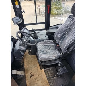 รถแทรกเตอร์ตักดินขนาดเล็ก รุ่น 2026 BLU W935 กำลัง 140.8 แรงม้า รับประกัน 4 ปี - Product Image 2