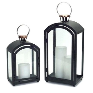 Ensemble de deux lanternes en métal, bougeoir fait à la main enduit de poudre noire, lanterne en métal design de taille personnalisée - Product Image 1