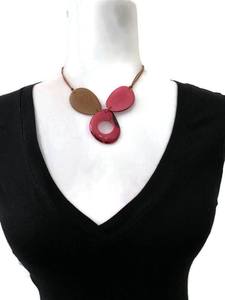 Collar de cuentas de resina de cadena de 2 capas para fiestas de boda, compromiso, fiestas de Navidad y ropa de oficina - Product Image 4