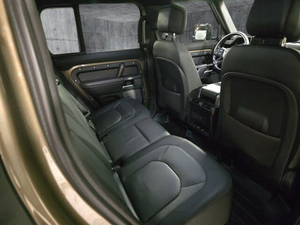 EXTREMADAMENTE LIMPIO 2025 Lan-d-Rove-r Discovery Sport P250 S 4dr SUV AWD 2.0L 4cyl Turbo 9A - Product Image 6