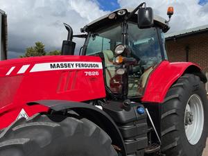 รถแทรกเตอร์ล้อยางมาสซีย์เฟอร์กูสัน 20-90 แรงม้า ประสิทธิภาพดีที่สุดสำหรับงานฟาร์ม เชื่อถือได้ ทำงานได้อย่างมีประสิทธิภาพ เครื่องยนต์ทรงพลัง พร้อมมอเตอร์แบริ่ง - Product Image 4