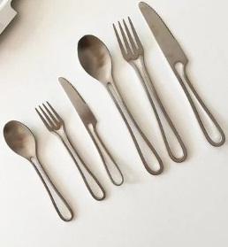 Ensemble de couverts de luxe en fil d'acier inoxydable nouveau design classique nouveaux dîners de mariage à domicile couverts pour usage alimentaire - Product Image 2